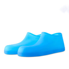 Couvre-chaussures en silicone imperméables et réutilisables pour protéger les bottes pendant les voyages en plein air.