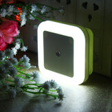 Lámpara nocturna LED AC110-220V 0.5W enchufable con sensor de luz blanco cálido enchufe tipo US / EU