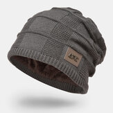 Erkekler Plus kadife Kış Outdoor Sıcak Tutun Küçük Etiket Dekorasyon Örme Şapka Beanie