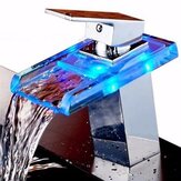 Rubinetto LED a cascata per il bagno, miscelatore acqua calda e fredda con controllo della temperatura e luce
