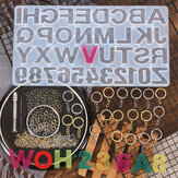 Kit de fabricação de chaveiro de 224 peças. Anéis de chave prateados. Conjunto de moldes de silicone com números e letras. Anéis de salto, parafusos olhais retorcidos e pinos com rosca para fixação.