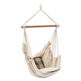 Hängeschaukel aus Baumwolle zum Camping mit hängendem Seilstuhl aus weißem und beigem Holz für den Außenbereich