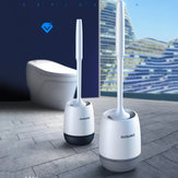 Ensemble de nettoyage pour salle de bains avec brosses en silicone pour toilettes, fixées au mur ou posées au sol.