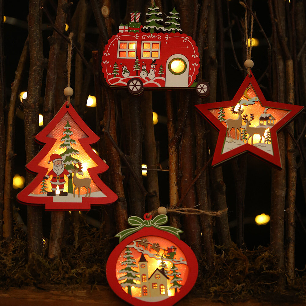 1 stks Kerst Ornamenten Met Licht Holle Houten Hangers Creatieve Auto Kleine Boom Ornamenten