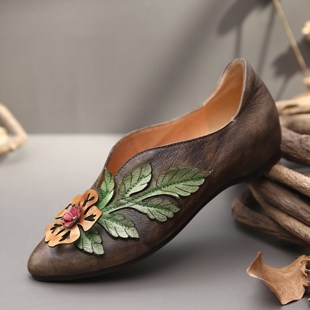 SOCOFY Retro Rainforest Splicing Floral Leaves Elegant Leather Comfy Flat Shoes