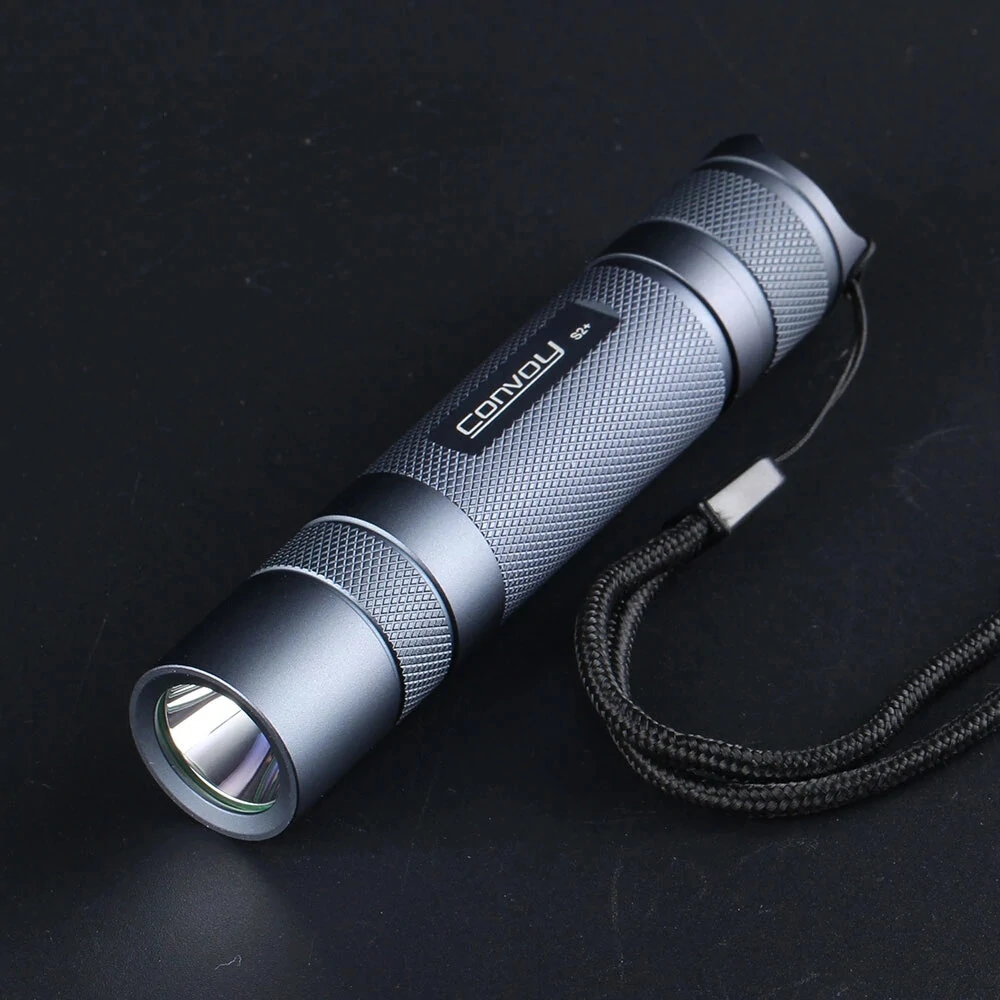 The Convoy S2+ SST20 is a small, powerful and inexpensive flashlight
