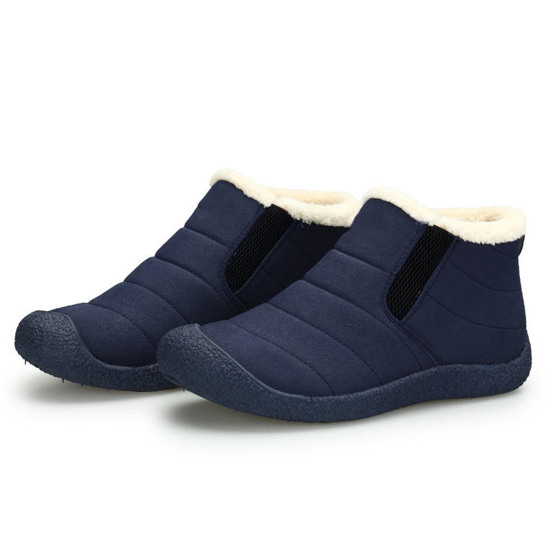 حذاء نسائي للشتاء يحافظ على الدفء مع فرو ، مريح للاستخدام في الهواء الطلق وللأنشطة الرياضية.