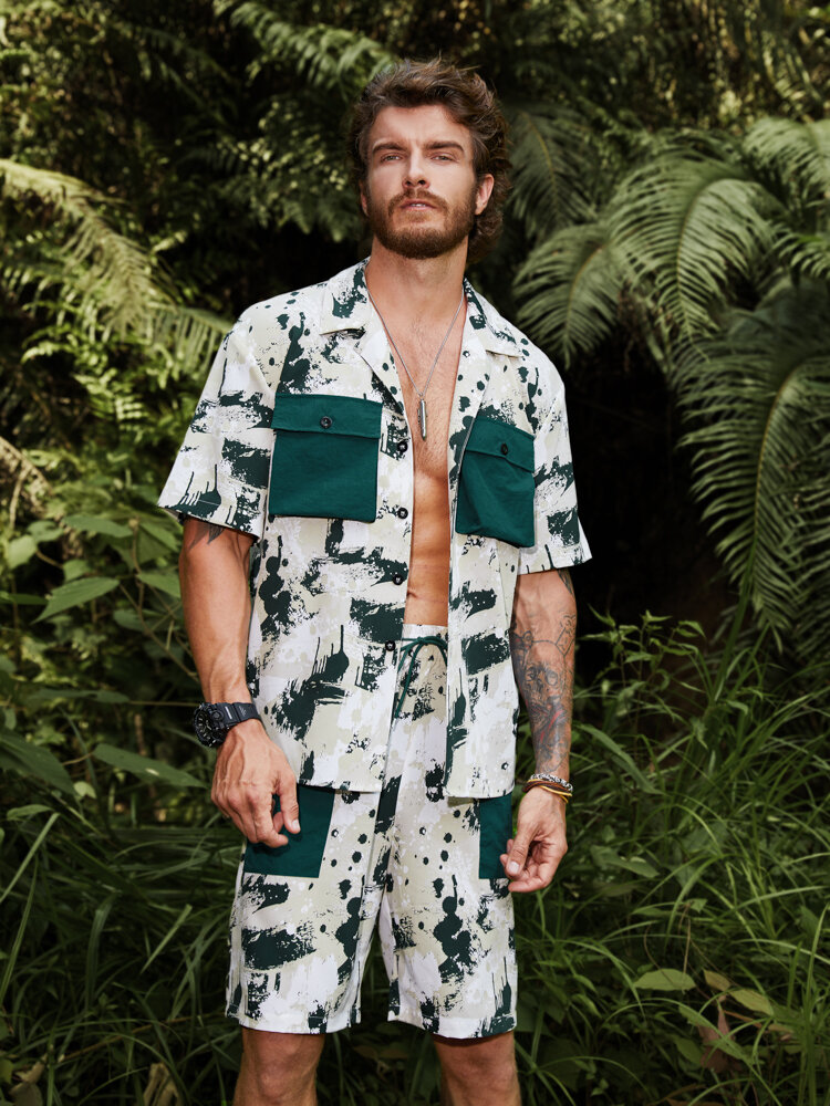 Men Splash Brush Print Contrast Flat Pocket Soft Breathable Camping Suits