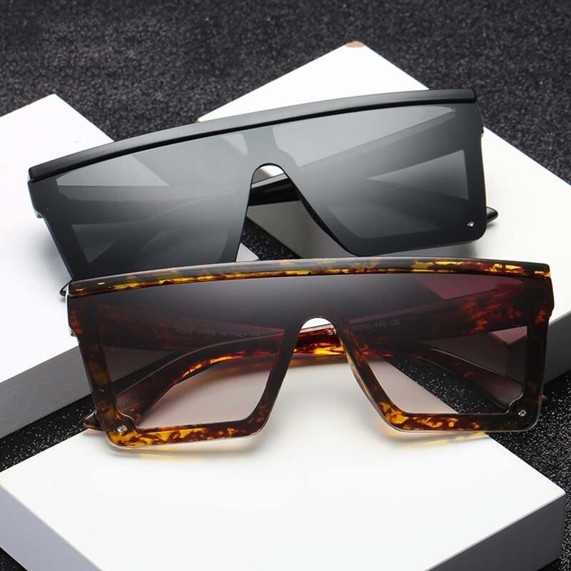 

Oversized Sunglasses Women Big Frame Square Flat Top Rivet Gradient Lens Sun Glasses Female Men Vintage Mirror Shades UV