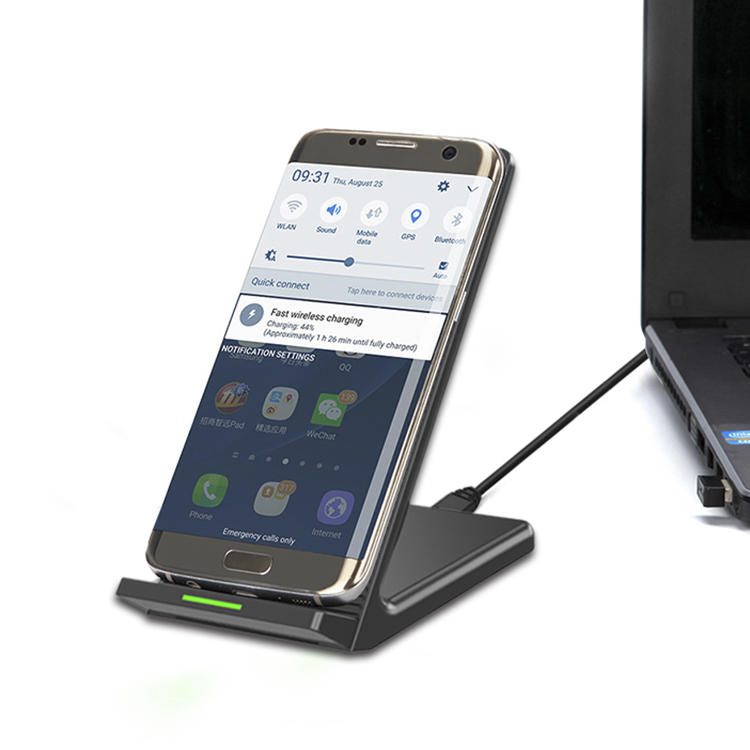 Bakeeyデュアルコイル10W Qi Samsungのファン付きワイヤレス充電器パッドホルダーS6 S7 S8 Note 8