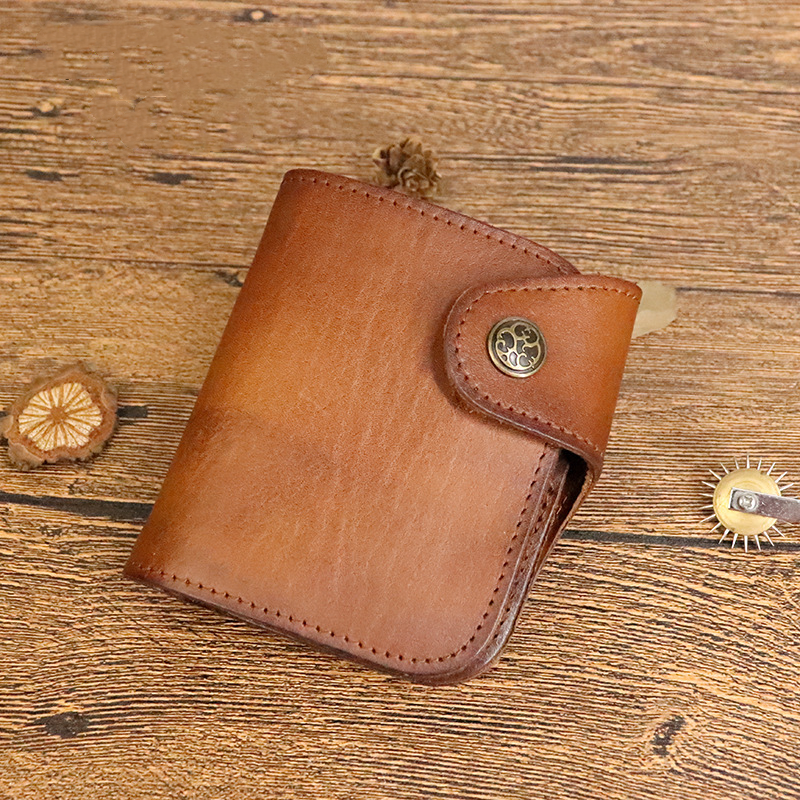 

Ekphero Men Genuine Leather Vintage Casual Bifold Short Distressed Rubbing Color Card Pocket Zipper Key Pocket Snap Clos
