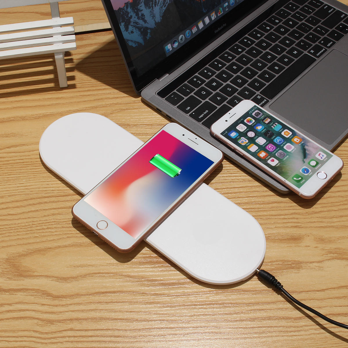 Bakeey 36W 3 in 1ワイヤレス充電器for Apple Watch 4 3 2 1 for iPhone X XR Xs Max Fast Wireless Charger Pad